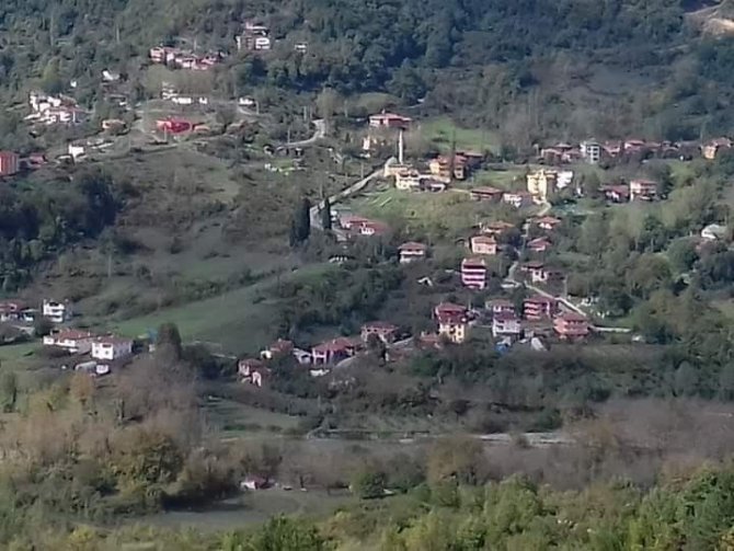 Tamir için geldi, köye virüs bulaştırdı!