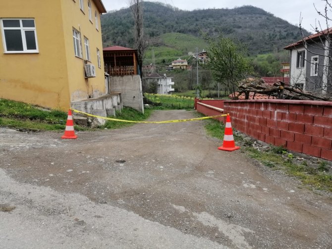 Tamir için geldi, köye virüs bulaştırdı!