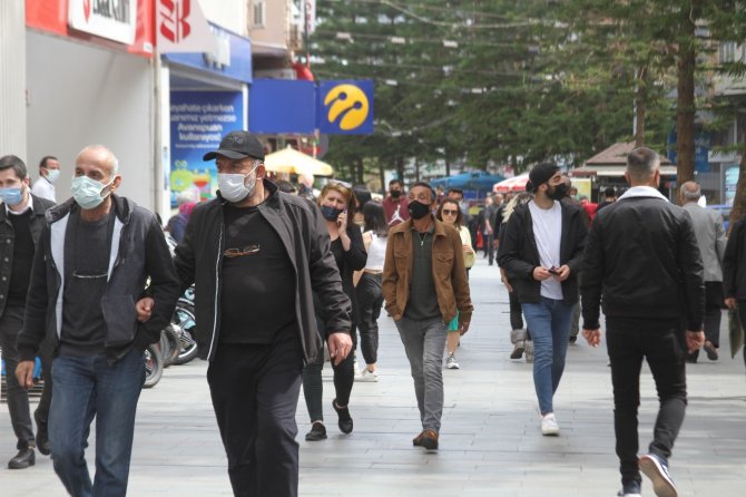 Antalya’da tedirgin edici manzaralar! Denetim ve uyarılara rağmen korkutan yoğunluk