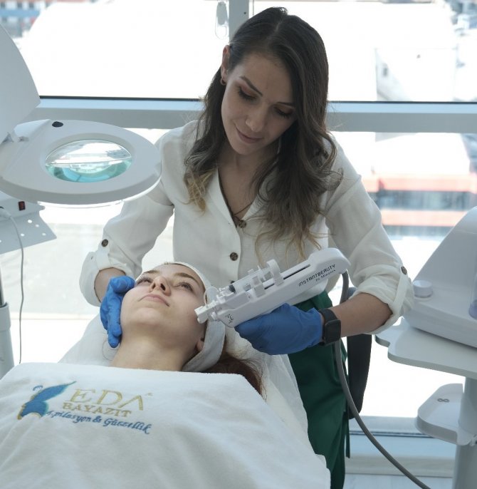 Bahar aylarına dikkat! Sağlıklı bir cilt için uzmanından altın öneriler