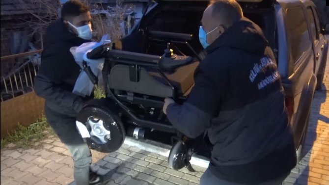 Balıkesir engelli vatandaşları mutlu etmeye devam ediyor