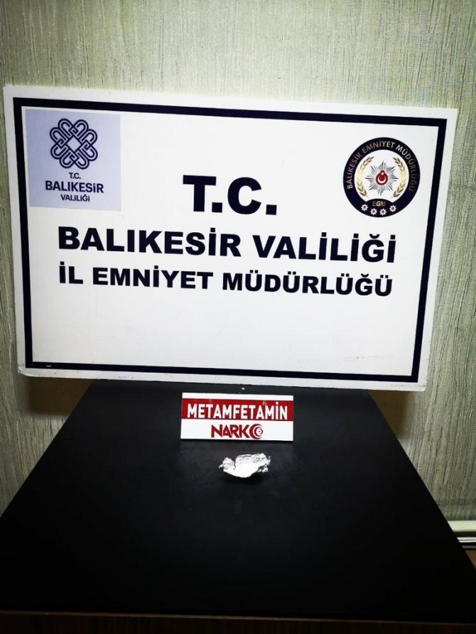 Ekipler huzur operasyonu için düğmeye bastı! Balıkesir polisinden il genelinde operasyon