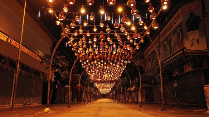 Engelli vatandaşların kabaktan yaptığı sokak lambası görenleri hayran bıraktı