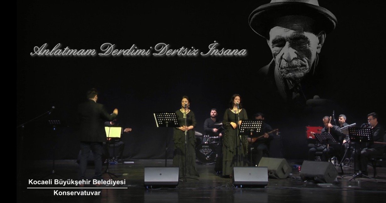 Müzikle gelen yaşama gücü! Trafik kazasında hafızasını kaybeden genç müzik tutkusuyla hayata sarıldı