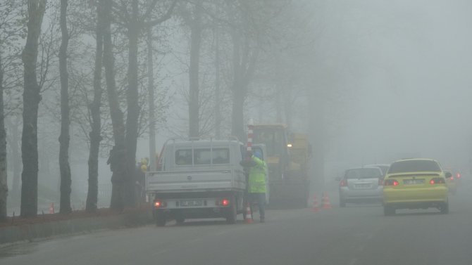 Zonguldak'ta göz gözü görmüyor, görüş mesafesi 5 metreye kadar düştü