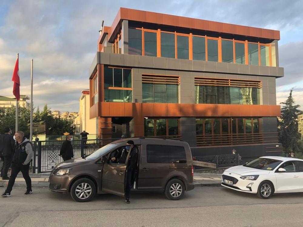 Ankara'da 'arsa avcısı' operasyonu: Aralarında avukat ve kamu görevlilerinin de bulunduğu 106 kişiye gözaltı!