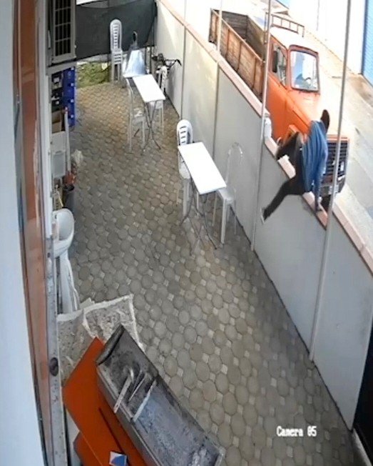 Bir haftada 3 ayrı hırsızlık olayına karışan şüpheli tutuklandı