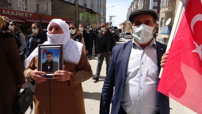 Çocuğu dağa kaçırılan ailenin sözleri yürek yaktı! Tehdit edildiklerini açıkladılar