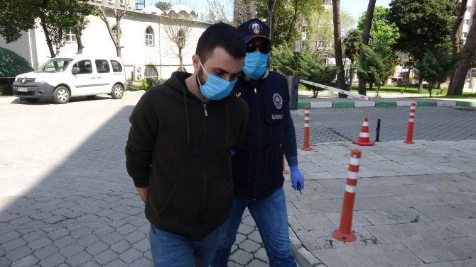 Sosyal medyada açtığı sahte kadın profiliyle küçük çocuklara tuzak kuran şahıs yakalandı