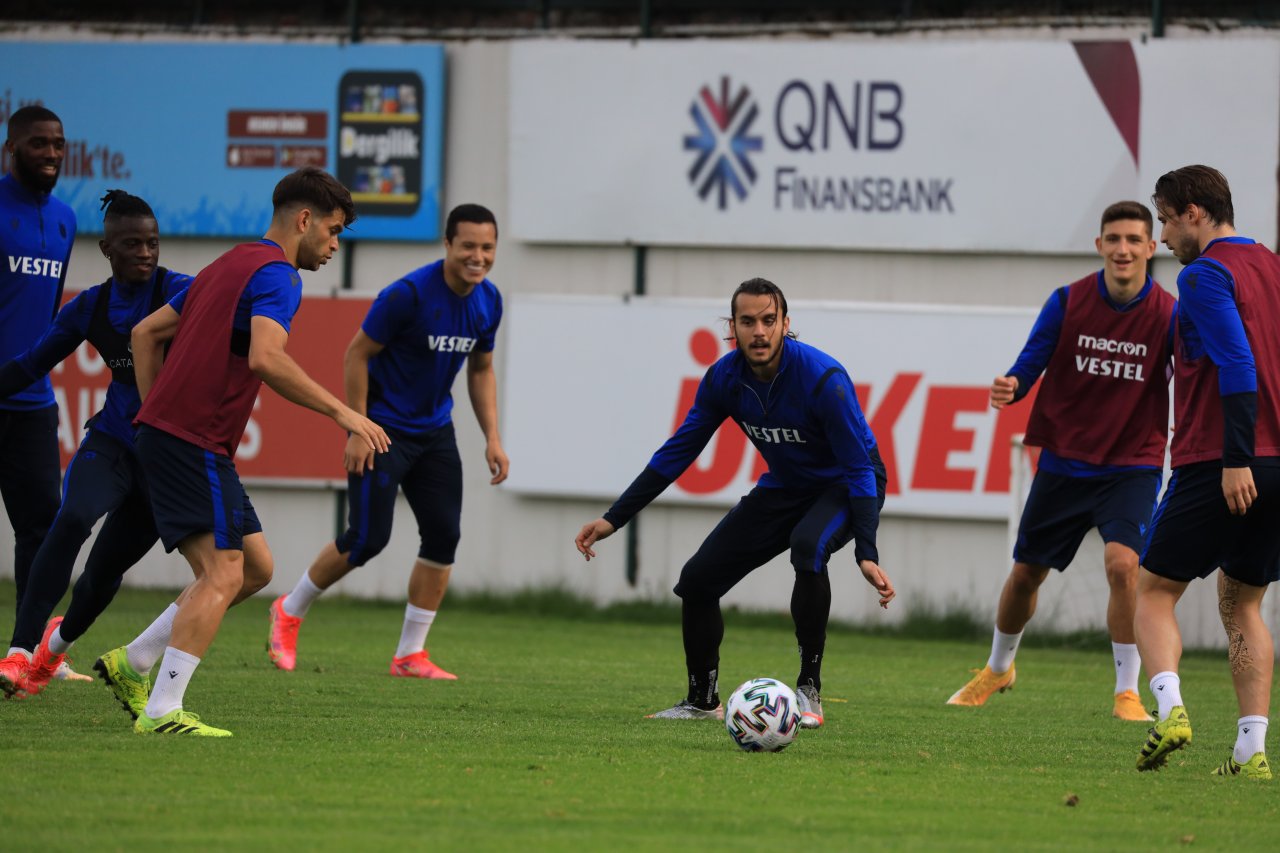 Trabzonspor'da karşılaşma heyecanı! Galatasaray maçının hazırlıkları sürüyor