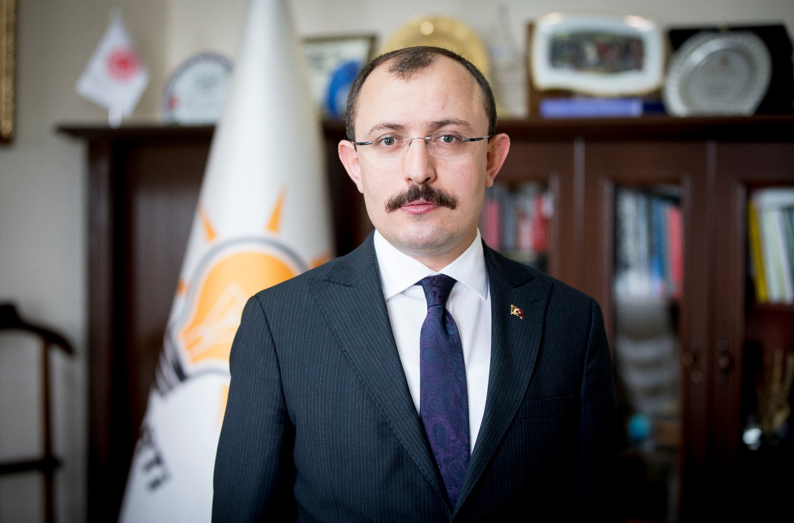 Eski Ticaret Bakanı Ruhsar Pekcan neden görevden alındı? Yeni Ticaret Bakanı kim?