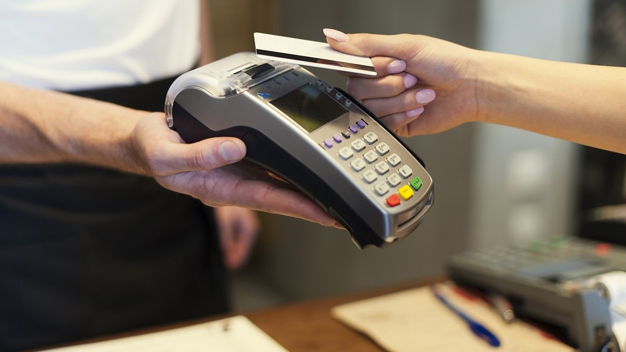 Kartla yapılan ödemeler yüzde 48 arttı: En çok ödeme kamu/vergi dairelerine yapıldı