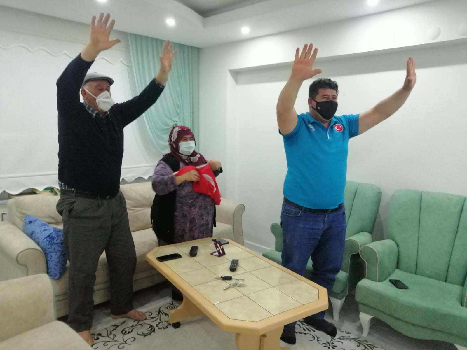 Cumhurbaşkanı Erdoğan ve yardımcısı Fuat Oktay, Rıza Kayaalp’i tebrik etti