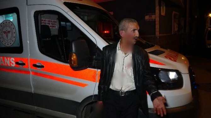 Bursa'da şaşkına çeviren olay! Kardeşini bıçakladı, yanına geldi sigara içti