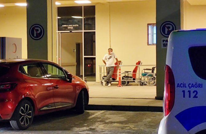 Herkesi çileden çıkardı! Karantinadan kaçıp olay çıkardı, polisin yüzüne tükürerek “korktun mu?” dedi