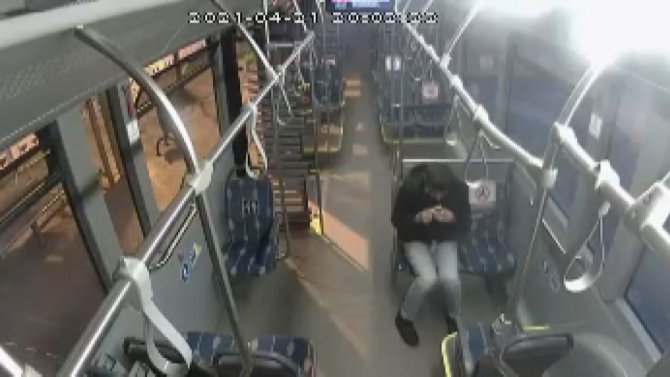 Kocaeli'de halk otobüsü şoförünün davranışı takdir topladı: İftar yemeğini yolcu ile paylaştı