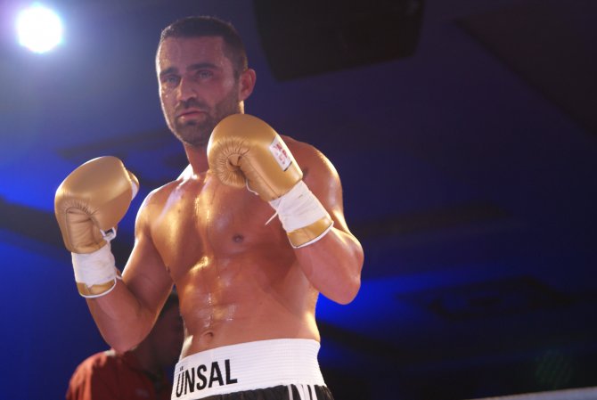 Ünsal Arık kimdir, nereli, kaç yaşında?