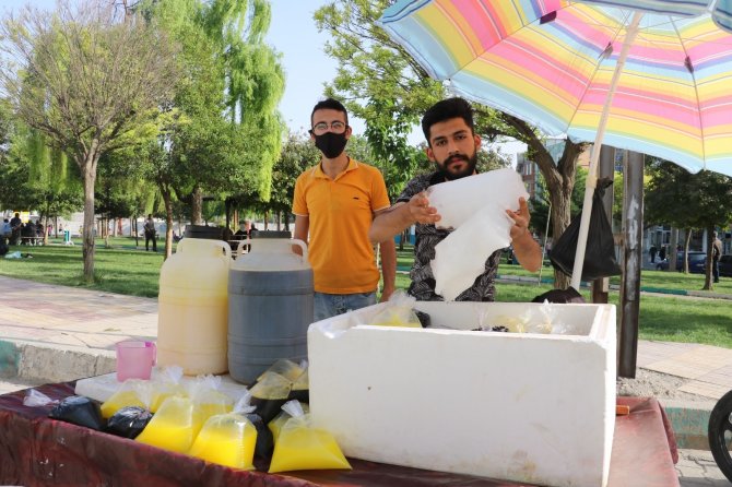 Şanlıurfa buz sezonunu açtı: Günde 5 ton satılıyor!