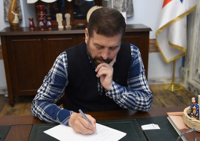 hAYöksüz ve yetimlerin isteklerini Başkan Yavaş’a yazdı