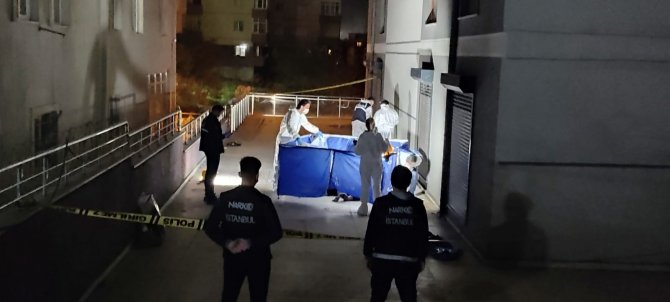 Polisi karşısında görünce sekizinci kattan atladı, olay yerinde hayatını kaybetti