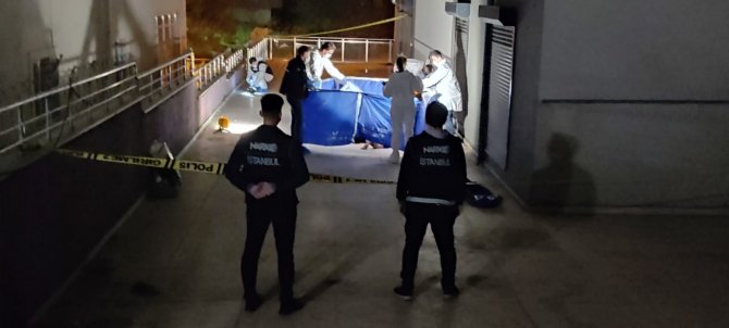 Polisi karşısında görünce sekizinci kattan atladı, olay yerinde hayatını kaybetti