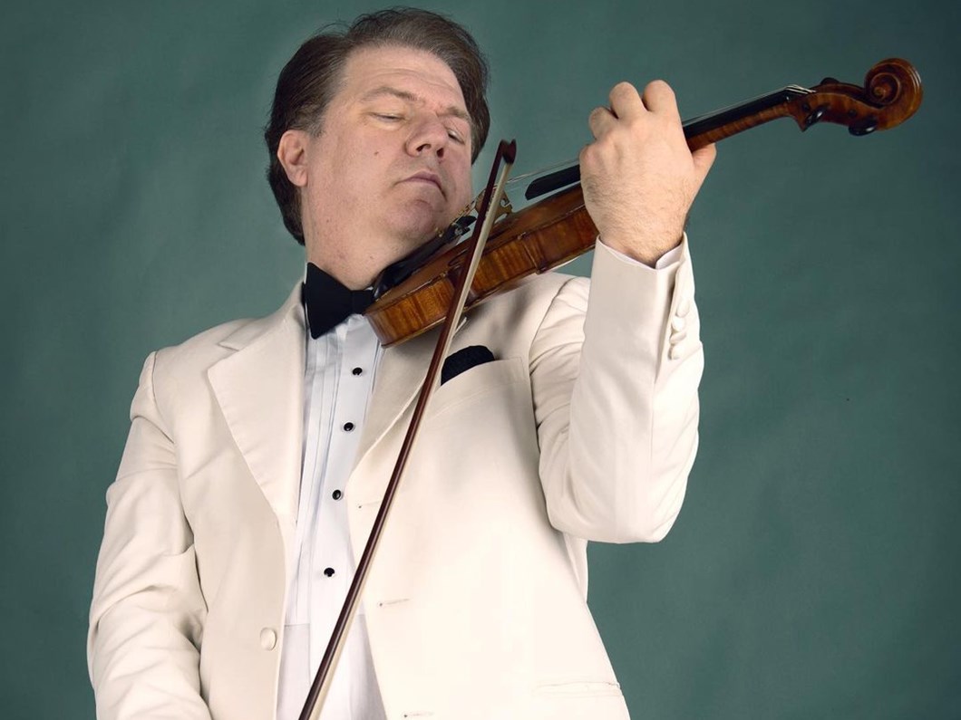 Dünyaca ünlü keman virtüözü Ali Cihat Aşkın'a öğrencileri kefil oldu!