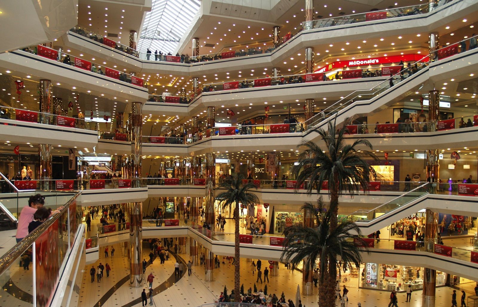 Tam kapanmada AVM'ler açık mı? AVM'ler kapanacak mı?