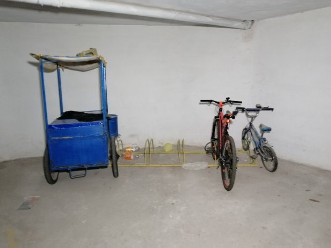 Aksaray'da daha önce Aracı soyulan ve bisikleti çalınan vatandaşın şimdi de motosikleti çalındı