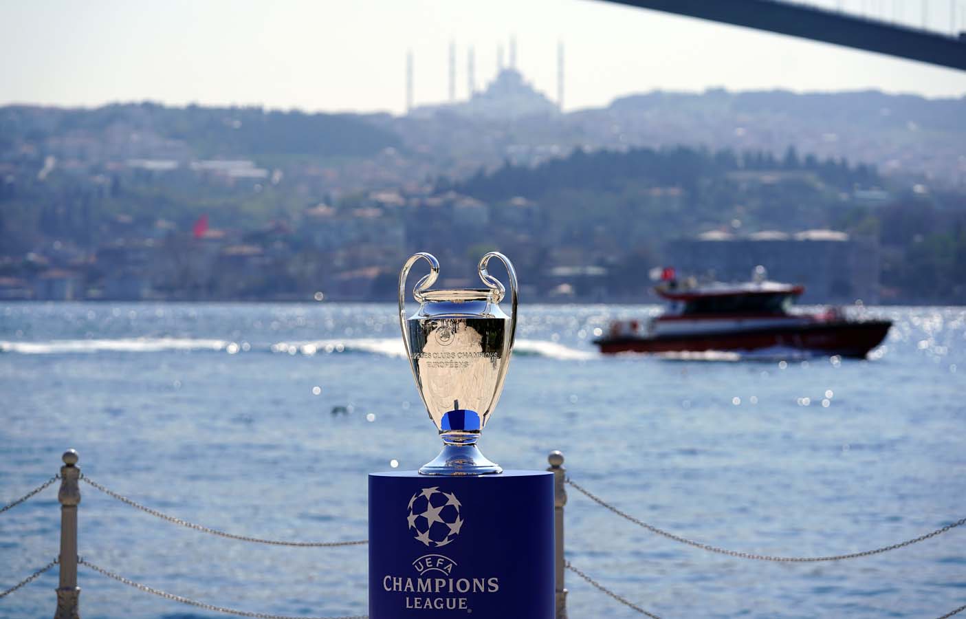 UEFA Şampiyonlar Ligi finali ne zaman, nerede oynanacak 2021 ? Seyircili mi, seyircisiz mi oynanacak? 