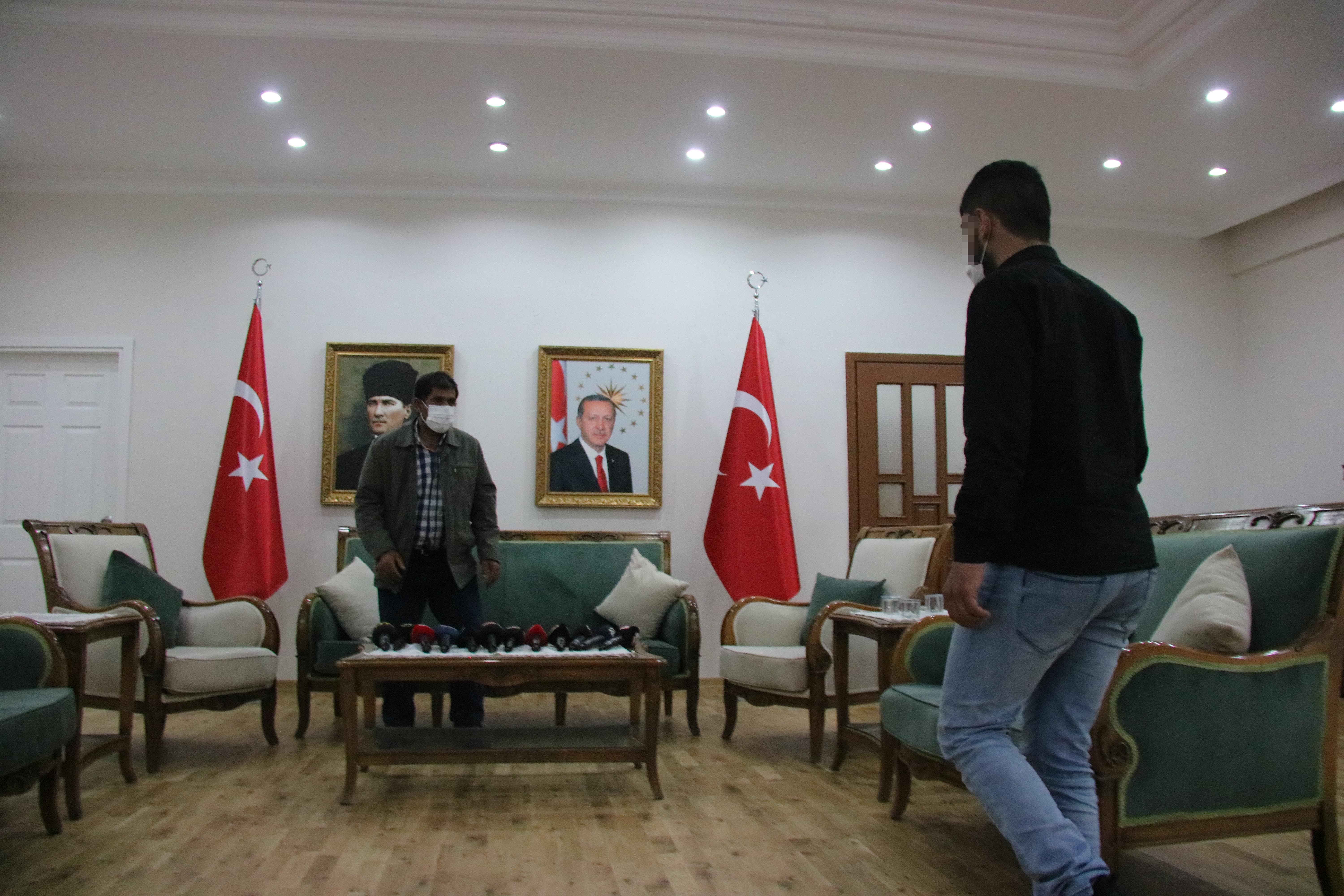 Bir ailenin daha acılı bekleyişi sona erdi! Diyarbakır’daki evlat nöbetinde 25. buluşma