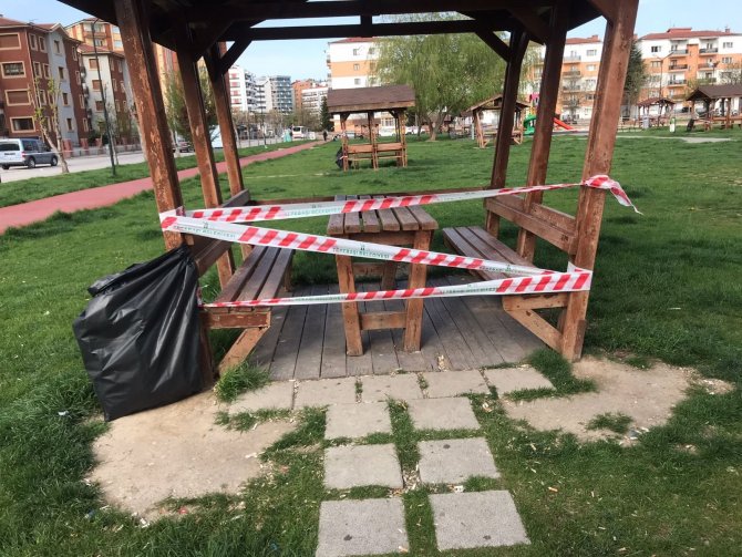 Tedbirler hiçe sayılınca kapatıldı! Parkta kabalığa şeritli önlem