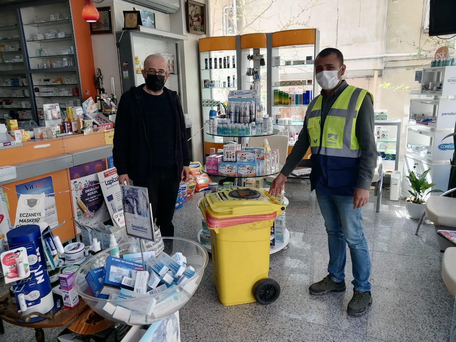 Pendik'te ''Çevre Dostu Atık İlaç Projesi'' ile doğa artık daha da güvende!
