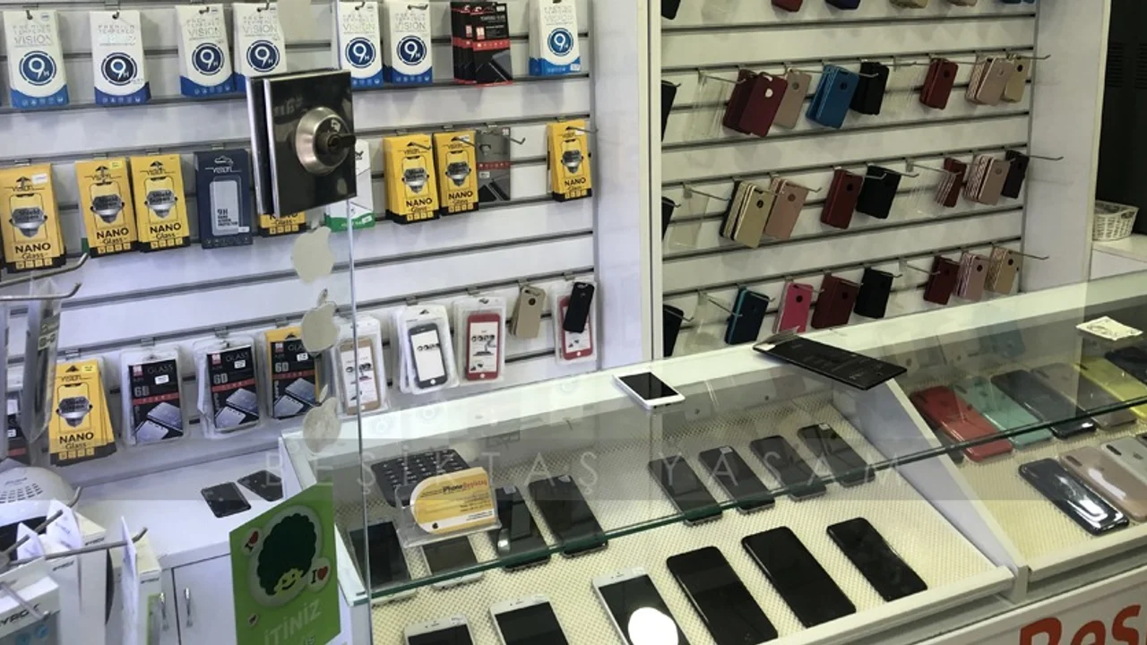 Tam kapanmada telefoncular açık mı 29 Nisan - 17 Mayıs? Tam kapanmada teknik servisler açık mı?