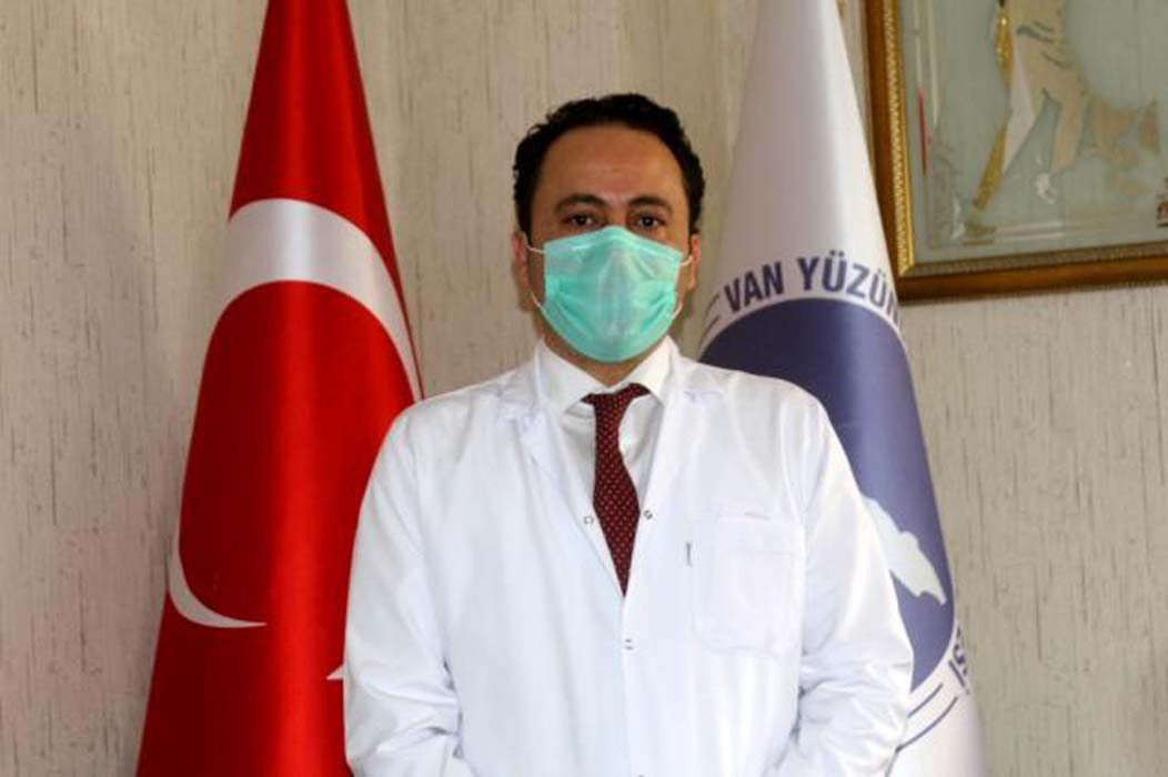 Van'da hastane önünde husumetlisini vurmak isteyen saldırganı başhekim engelledi!