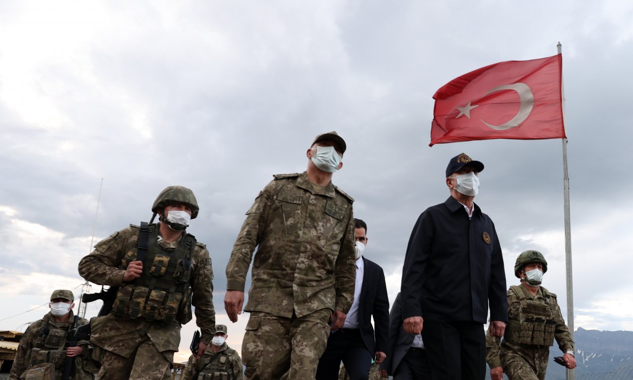 Irak'ın kuzeyine ziyaret! Milli Savunma Bakanı 