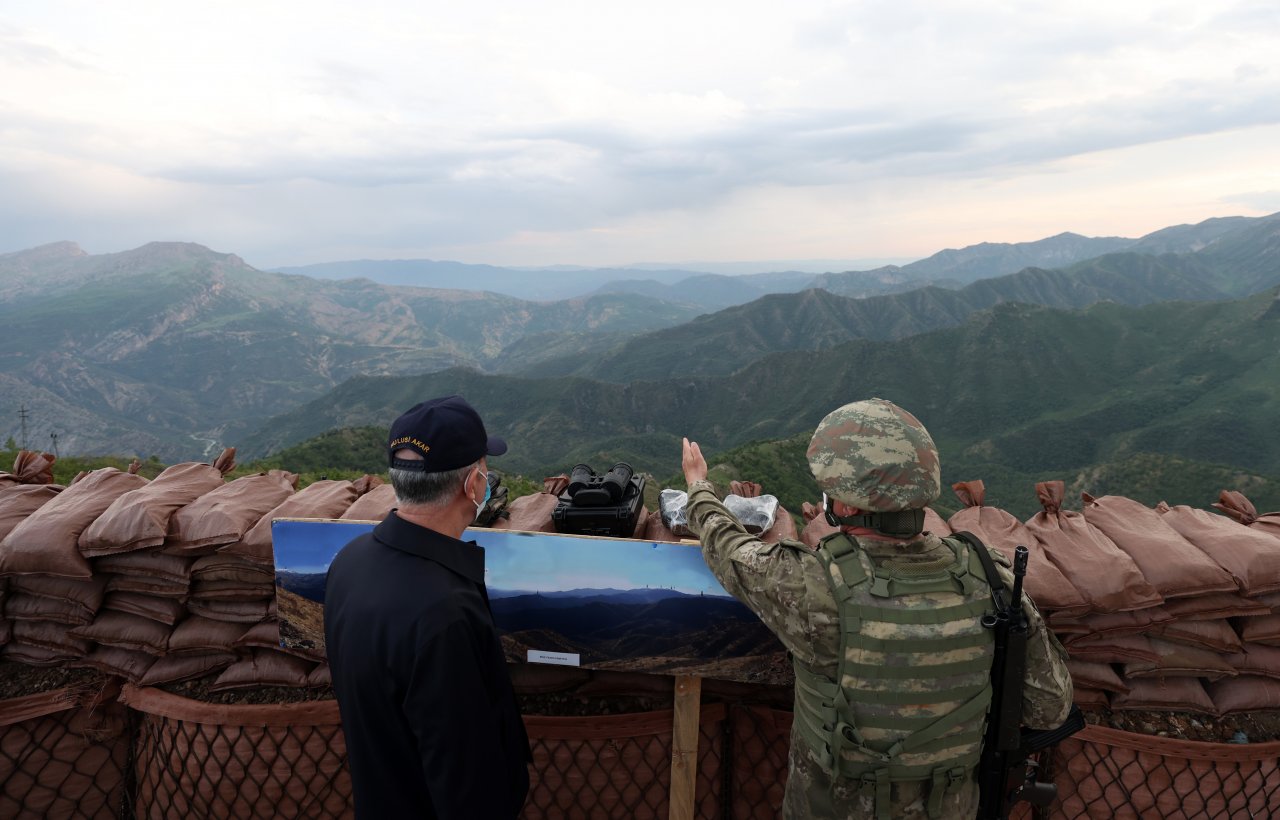 Irak'ın kuzeyine ziyaret! Milli Savunma Bakanı 