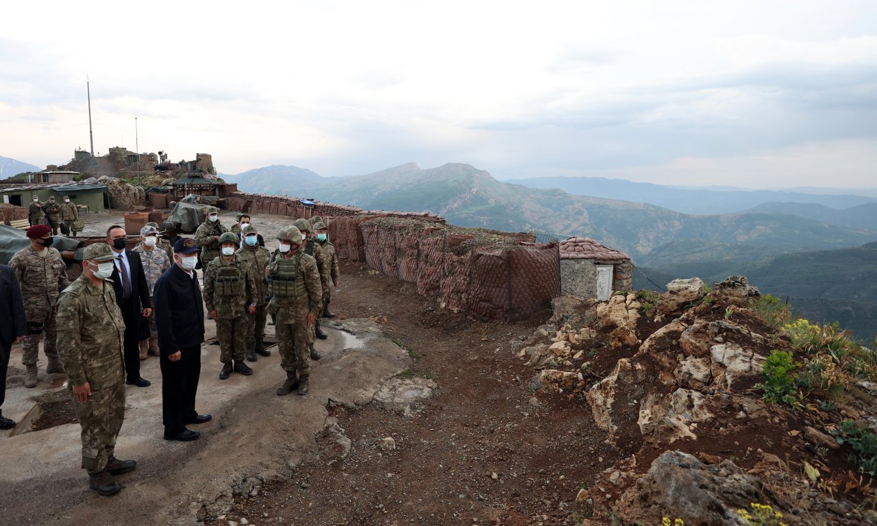 Irak'ın kuzeyine ziyaret! Milli Savunma Bakanı 