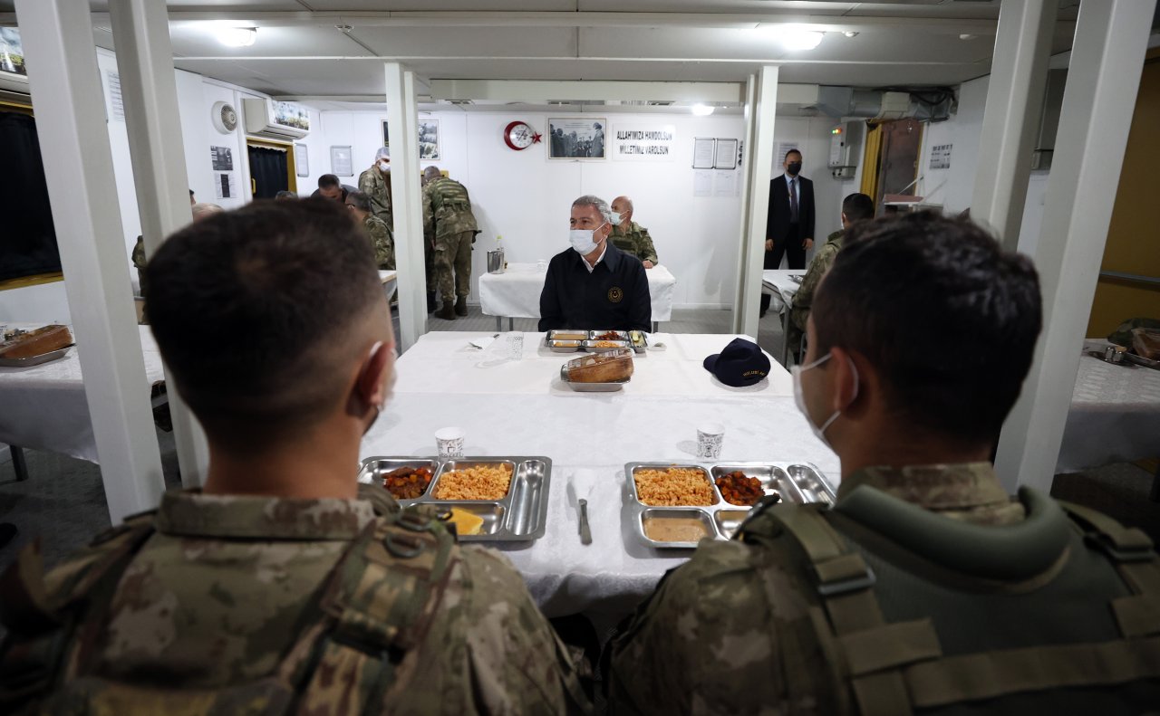 Irak'ın kuzeyine ziyaret! Milli Savunma Bakanı 