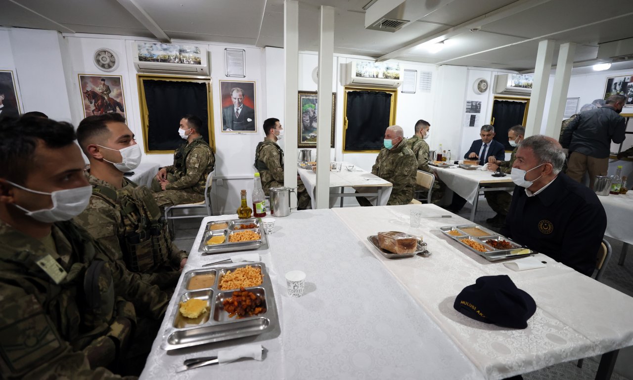 Irak'ın kuzeyine ziyaret! Milli Savunma Bakanı 