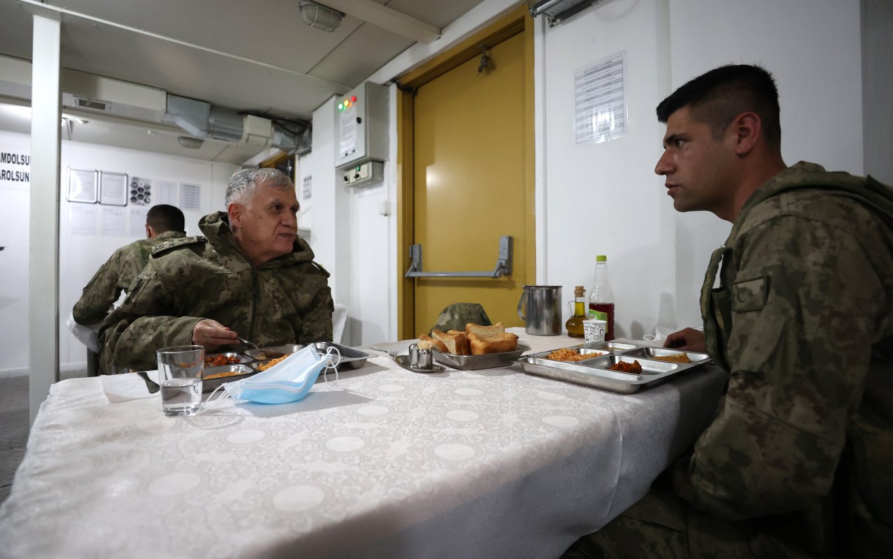 Irak'ın kuzeyine ziyaret! Milli Savunma Bakanı 