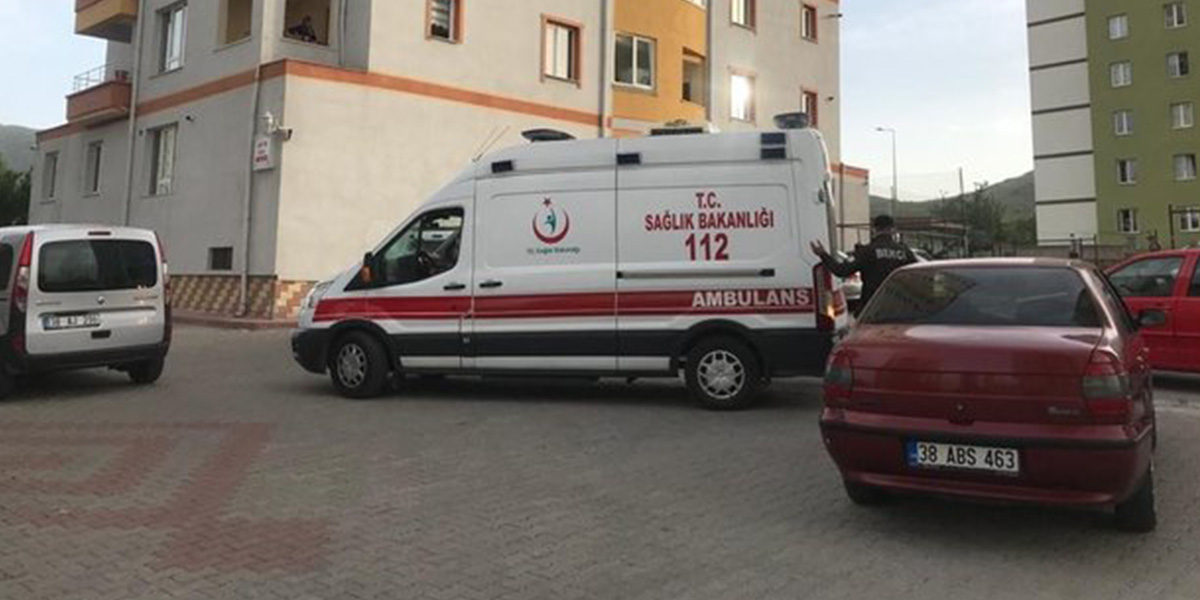 İftar saatlerinde 11. kattan düşen 4 yaşındaki çocuk hayatını kaybetti