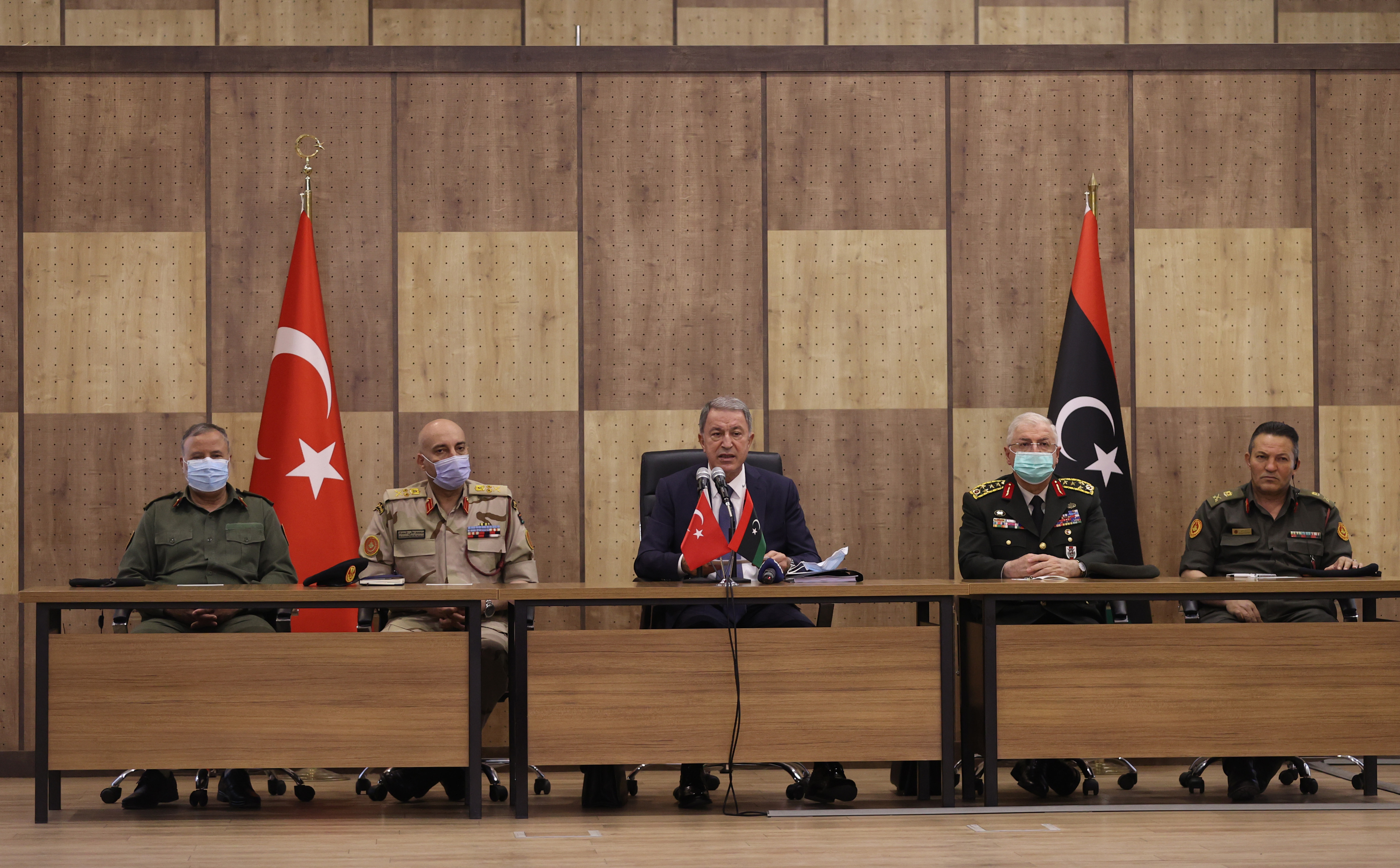 SON DAKİKA Bakan Akar dan Pençe Şimşek Pençe Yıldırım ve Doğu Akdeniz açıklamaları