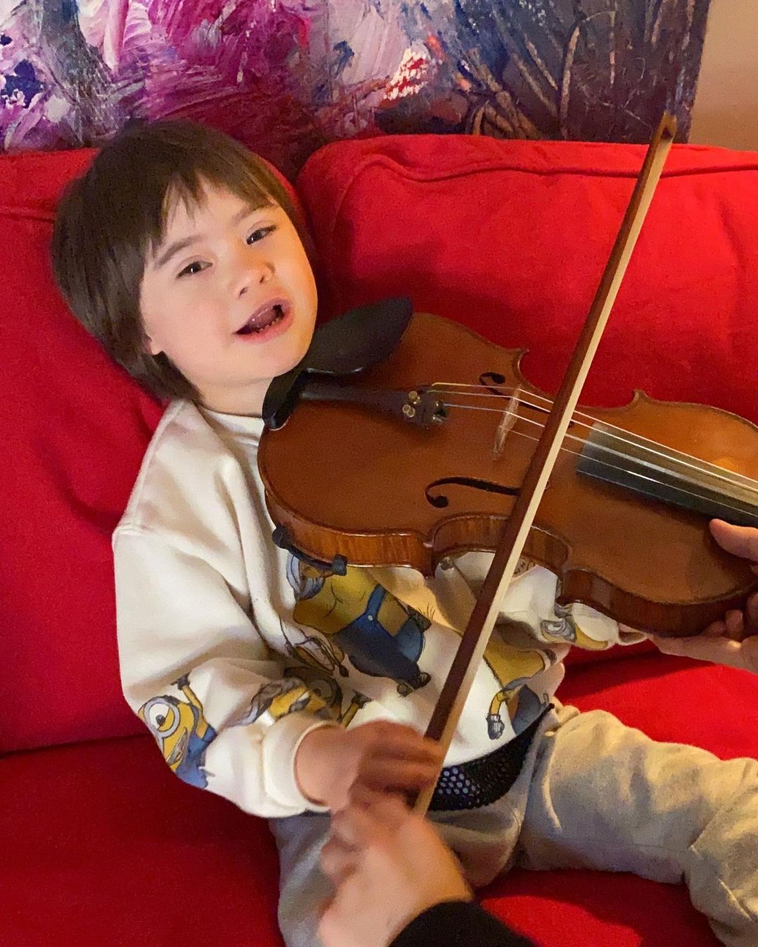 Şarkıcı Özgün Uğurlu dan enflasyonu özürlü çocuğa benzeten Prof Dr Murat Ferman a tepki