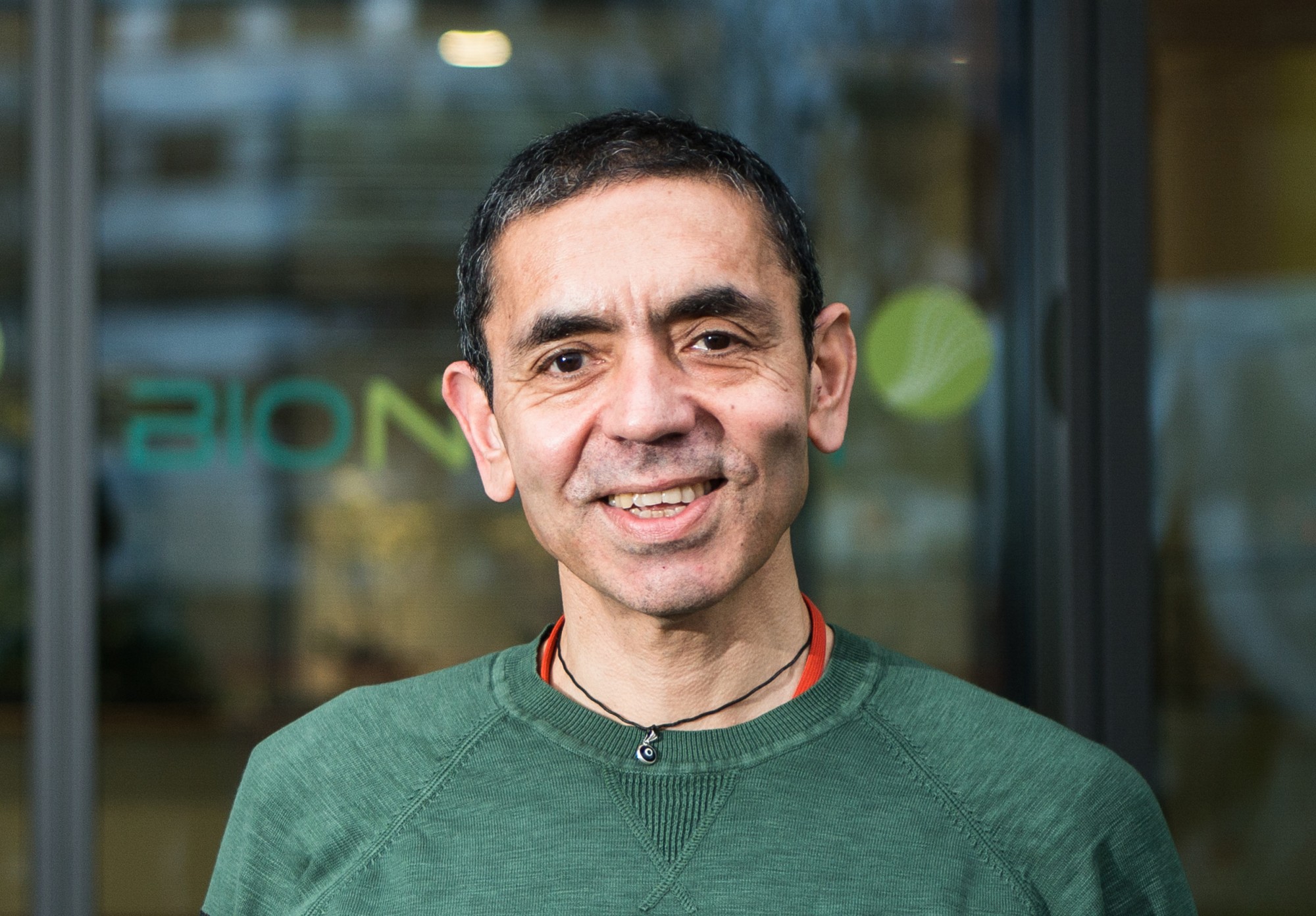 BioNTech kurucusu Uğur Şahin, Türkiye'ye geliyor! Aşılamaya destek verecek