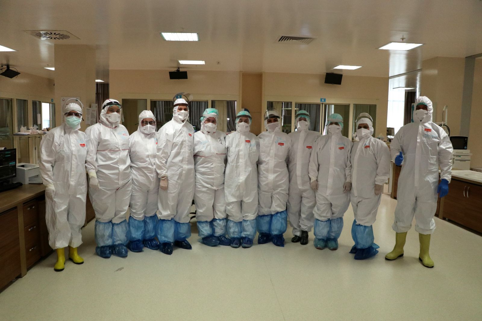 Sağlık çalışanlarına müjde! 4 ay süreyle ek ödeme yapılacak