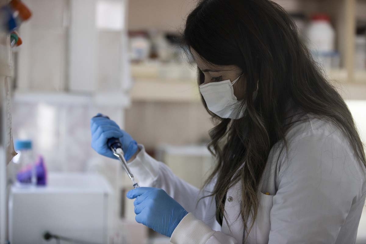 Sanayi ve Teknoloji Bakanı Varank'tan yerli aşı tesisine bayram ziyareti!