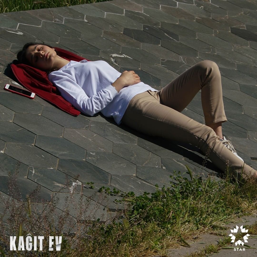 Kağıt Ev 5 bölüm full tek parça izle Star TV Kağıt Ev son bölüm izle