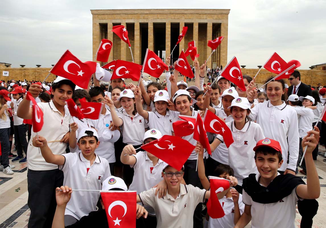 19 Mayıs ile ilgili şiirler 2022 | En güzel 19 Mayıs Gençlik Bayramı şiirleri 2022