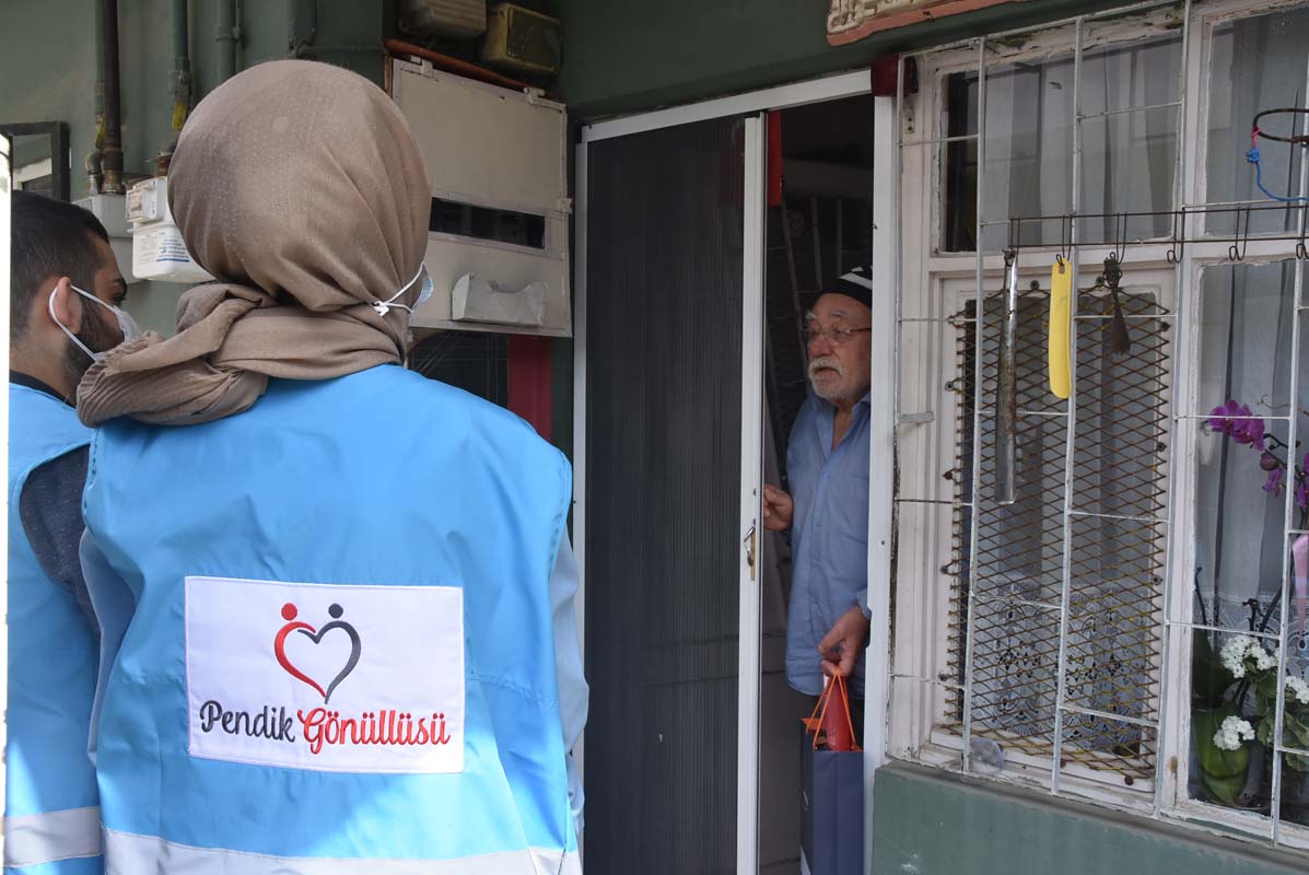 Pendik Gönüllülerinden gazi ve şehit ailelerine bayram ziyareti!