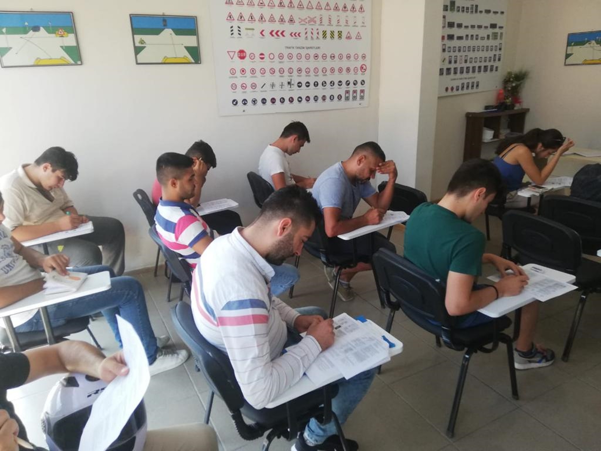 Yüz yüze eğitimle ilgili gelişme! Milli Eğitim Bakanlığı 81 ile yazı gönderdi